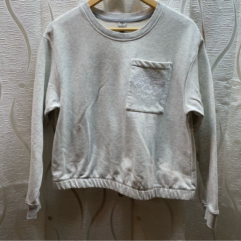 Tristan Sweatshirt Womens Medium Grey Excellent Embroidered Pocket Crew‎ Neck